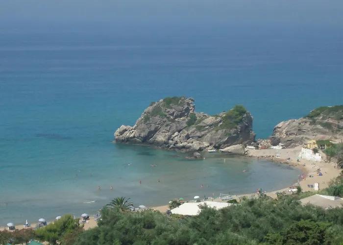 With Adult And Childrens Pool And Sea View - Apartament *