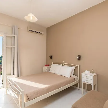 With Adult And Childrens Pool And Sea View - Apartment *