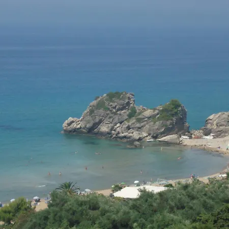 With Adult And Childrens Pool And Sea View - Apartment *