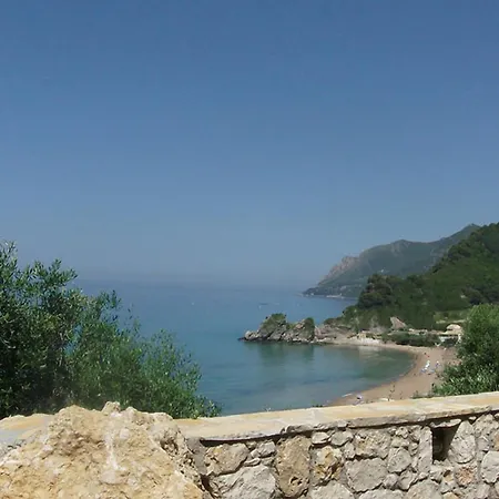 With Adult And Childrens Pool And Sea View - Apartman
